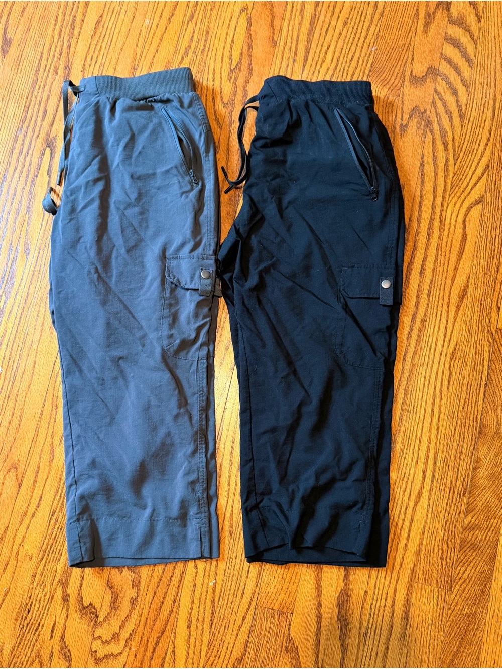 2 Pair - Women's Cargo Jogger Capri pants - Black and Dark Gray - Size Large